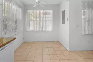 1521 Seagrape Way, Hollywood, FL 33019 - Photo 14
