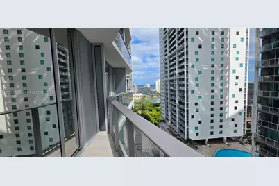 77 SE 5th Street #2108, Miami, FL 33131 - Photo 4