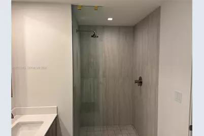 77 SE 5th Street #2108, Miami, FL 33131 - Photo 8