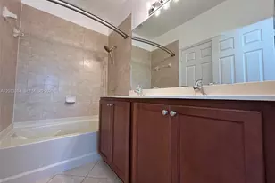 11503 NW 89th St, Doral, FL 33178 - Photo 16