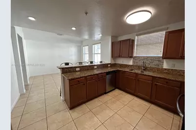 11503 NW 89th St #206, Doral, FL 33178 - Photo 10
