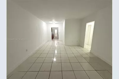 6885 Byron Ave #103, Miami Beach, FL 33141 - Photo 6