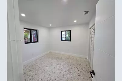 233 E 7th St, Hialeah, FL 33010 - Photo 10