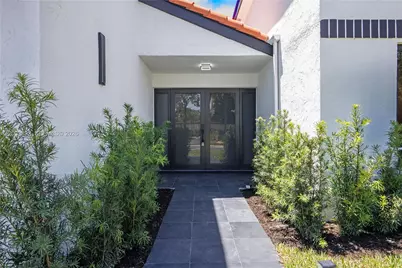 1543 SW 1st Ave, Boca Raton, FL 33432 - Photo 6