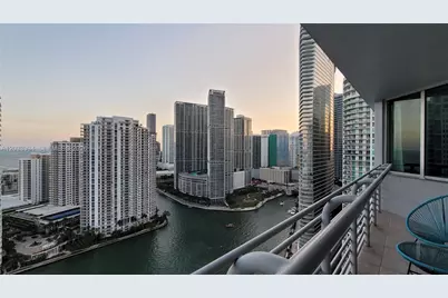325 S Biscayne Blvd #3321, Miami, FL 33131 - Photo 4