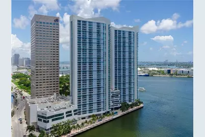 325 S Biscayne Blvd #3321, Miami, FL 33131 - Photo 6
