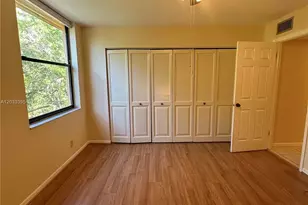 400 Commodore Dr, Plantation, FL 33325 - Photo 8