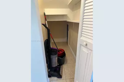 400 Commodore Dr #308, Plantation, FL 33325 - Photo 14