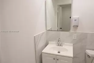 10381 SW 32nd St, Miami, FL 33165 - Photo 10