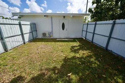 10381 SW 32nd St #10381, Miami, FL 33165 - Photo 2