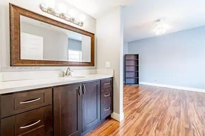 19160 NW 82nd Cir Ct #31L, Hialeah, FL 33015 - Photo 28