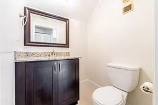 19160 NW 82nd Cir Ct, Hialeah, FL 33015 - Photo 22