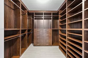 1100 Biscayne Blvd, Miami, FL 33132 - Photo 20