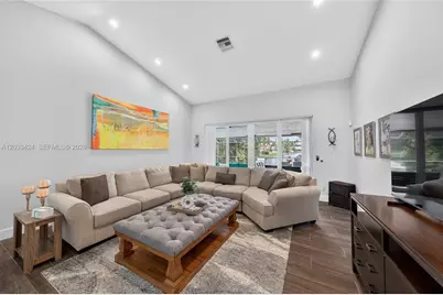 10761 NW 5th St, Plantation, FL 33324 - Photo 10