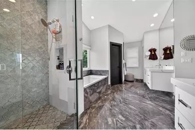 10761 NW 5th St, Plantation, FL 33324 - Photo 36