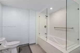 1000 Quayside Terrace, Miami, FL 33138 - Photo 30