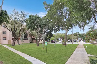 10425 SW 112th Ave #204, Miami, FL 33176 - Photo 28