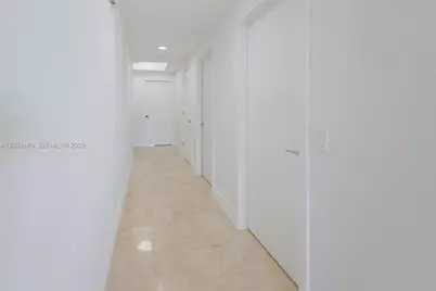21050 Point Pl #702, Aventura, FL 33180 - Photo 18