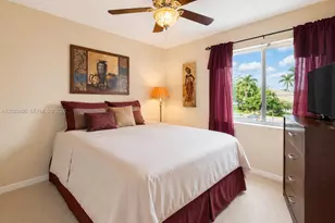 532 NW 208th Terrace, Pembroke Pines, FL 33029 - Photo 14