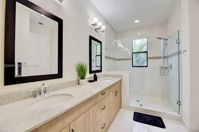 20930 NW 1st St #0, Pembroke Pines, FL 33029 - Photo 18