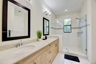 20930 NW 1st St, Pembroke Pines, FL 33029 - Photo 18