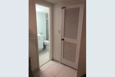 [Address not provided], Hallandale Beach, FL 33009 - Photo 32