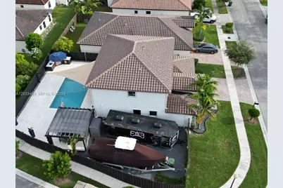 175 NE 26th Ave, Homestead, FL 33033 - Photo 6