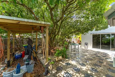 15640 SW 98th St, Miami, FL 33196 - Photo 16