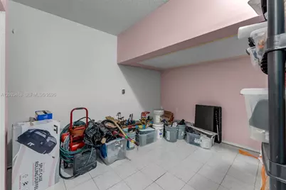 15640 SW 98th St, Miami, FL 33196 - Photo 12