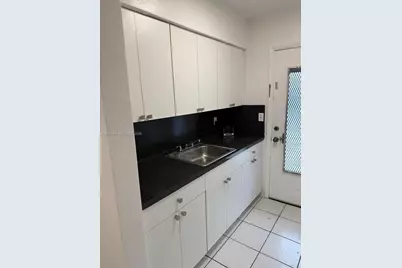 16851 NE 18th Ave #106, North Miami Beach, FL 33162 - Photo 2