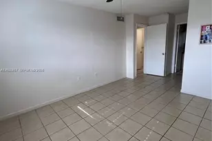 15630 SW 80th St, Miami, FL 33193 - Photo 4
