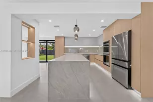 407 S Highland Dr, Hollywood, FL 33021 - Photo 8