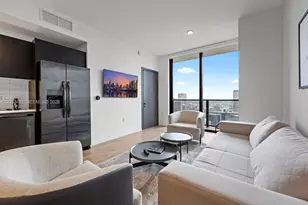 398 NE 5th St, Miami, FL 33132 - Photo 20