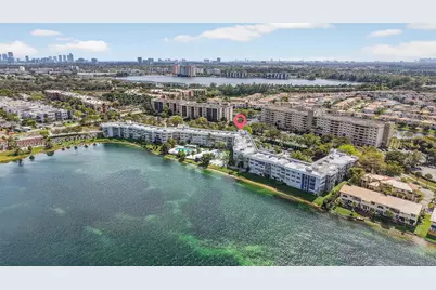 877 NE 195th St #422, Miami, FL 33179 - Photo 24