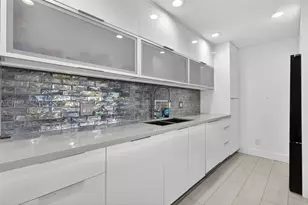877 NE 195th St, Miami, FL 33179 - Photo 6