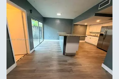 274 NE 141st St #3C, Miami, FL 33161 - Photo 6