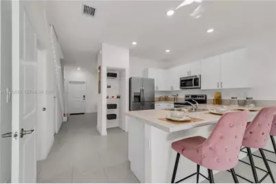 12976 SW 233rd Ter, Homestead, FL 33032 - Photo 8