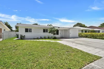 814 NE 4th St, Hallandale Beach, FL 33009 - Photo 18