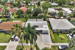 814 NE 4th St, Hallandale Beach, FL 33009 - Photo 6