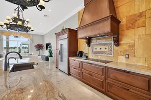 18611 SW 39th St, Miramar, FL 33029 - Photo 14