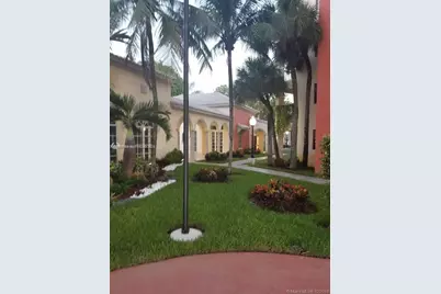 8160 Geneva Ct #303, Doral, FL 33166 - Photo 16