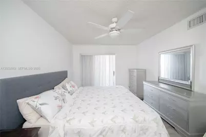 1255 W 53rd St #306, Hialeah, FL 33012 - Photo 14