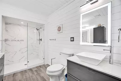 200 SE 3rd St, Pompano Beach, FL 33060 - Photo 28