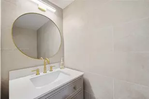 17800 Atlantic Blvd, Sunny Isles Beach, FL 33160 - Photo 10