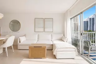 17800 Atlantic Blvd, Sunny Isles Beach, FL 33160 - Photo 2