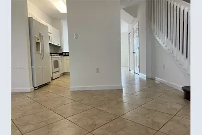 9303 SW 227th St #4-3, Cutler Bay, FL 33190 - Photo 6