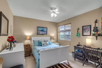 247 NW 51st Ave, Miami, FL 33126 - Photo 16