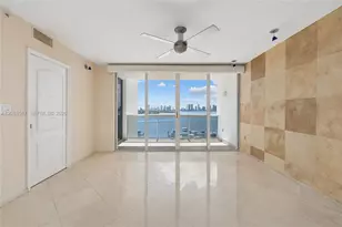1900 Sunset Harbour Dr, Miami Beach, FL 33139 - Photo 12