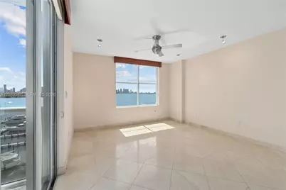 1900 Sunset Harbour Dr #1008, Miami Beach, FL 33139 - Photo 10