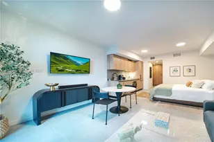 121 NE 5th St, Miami, FL 33132 - Photo 32